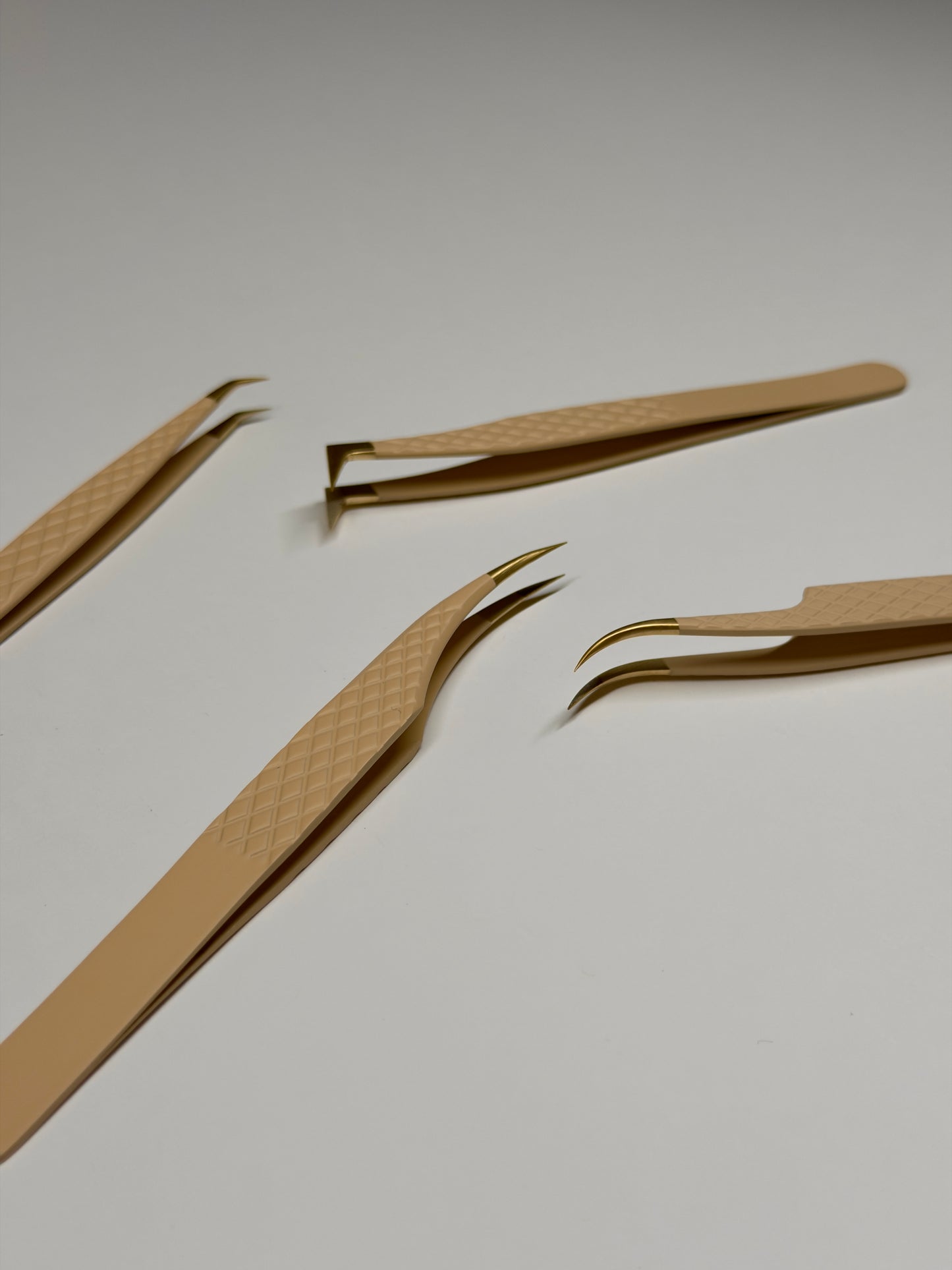 Pinzette mit Fiber Tip curvy 05