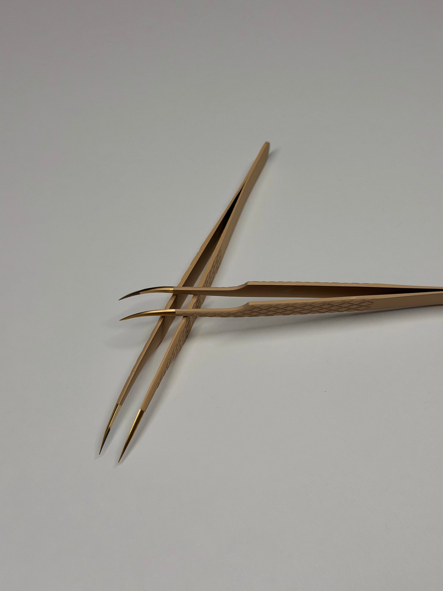 Pinzette mit Fiber Tip isolation 07
